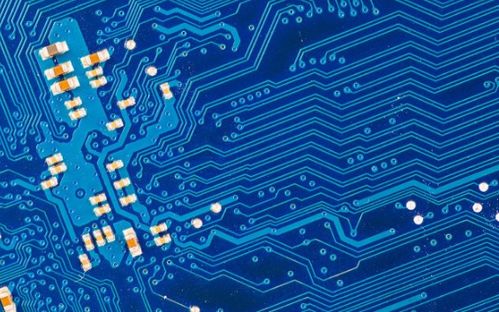 八位大咖热议中国芯与国产软件 AI云计算产业生态论坛盛大举行